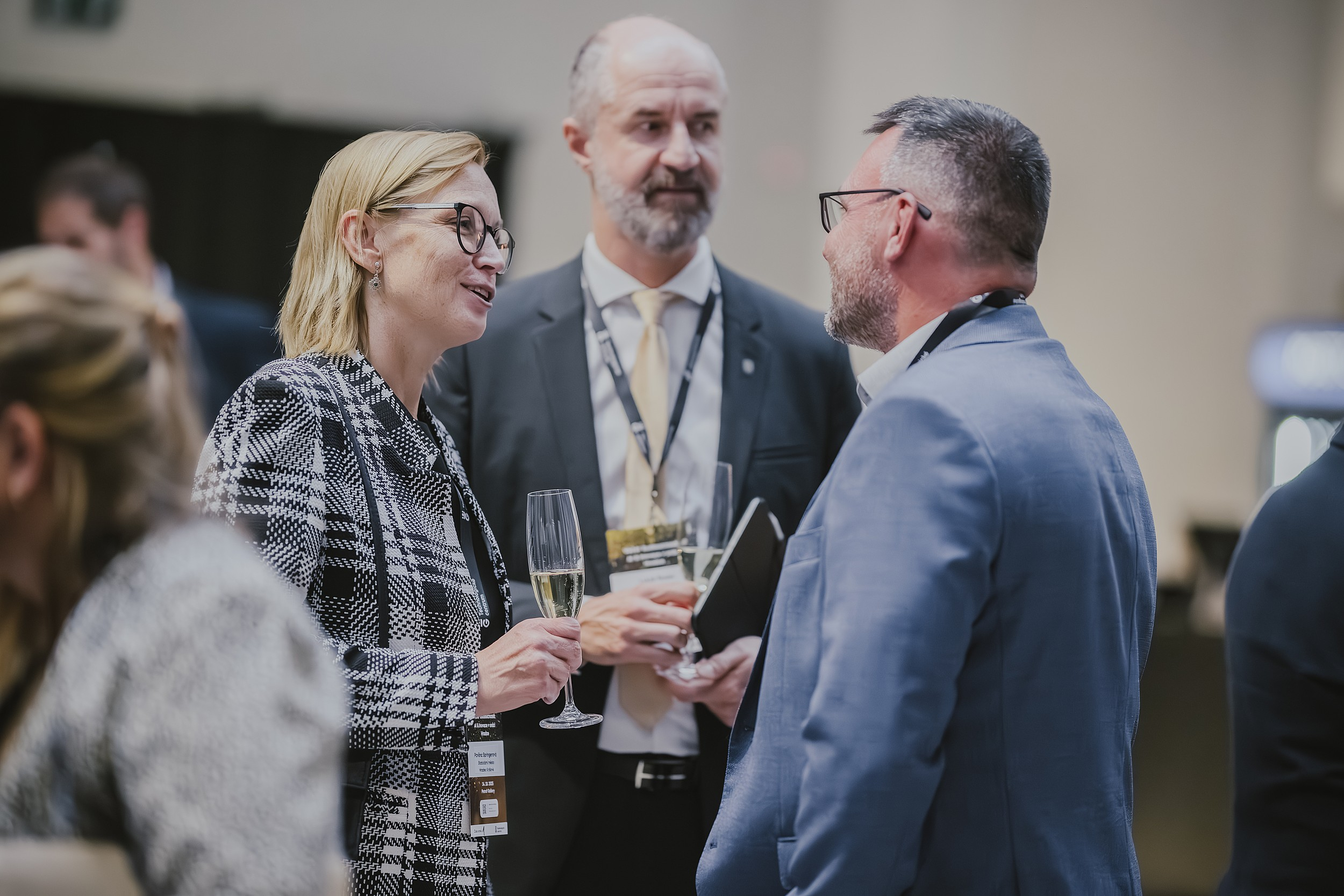 Večer budoucnosti: AI &amp; inovace v srdci Hradce propojil technologii, byznys i město