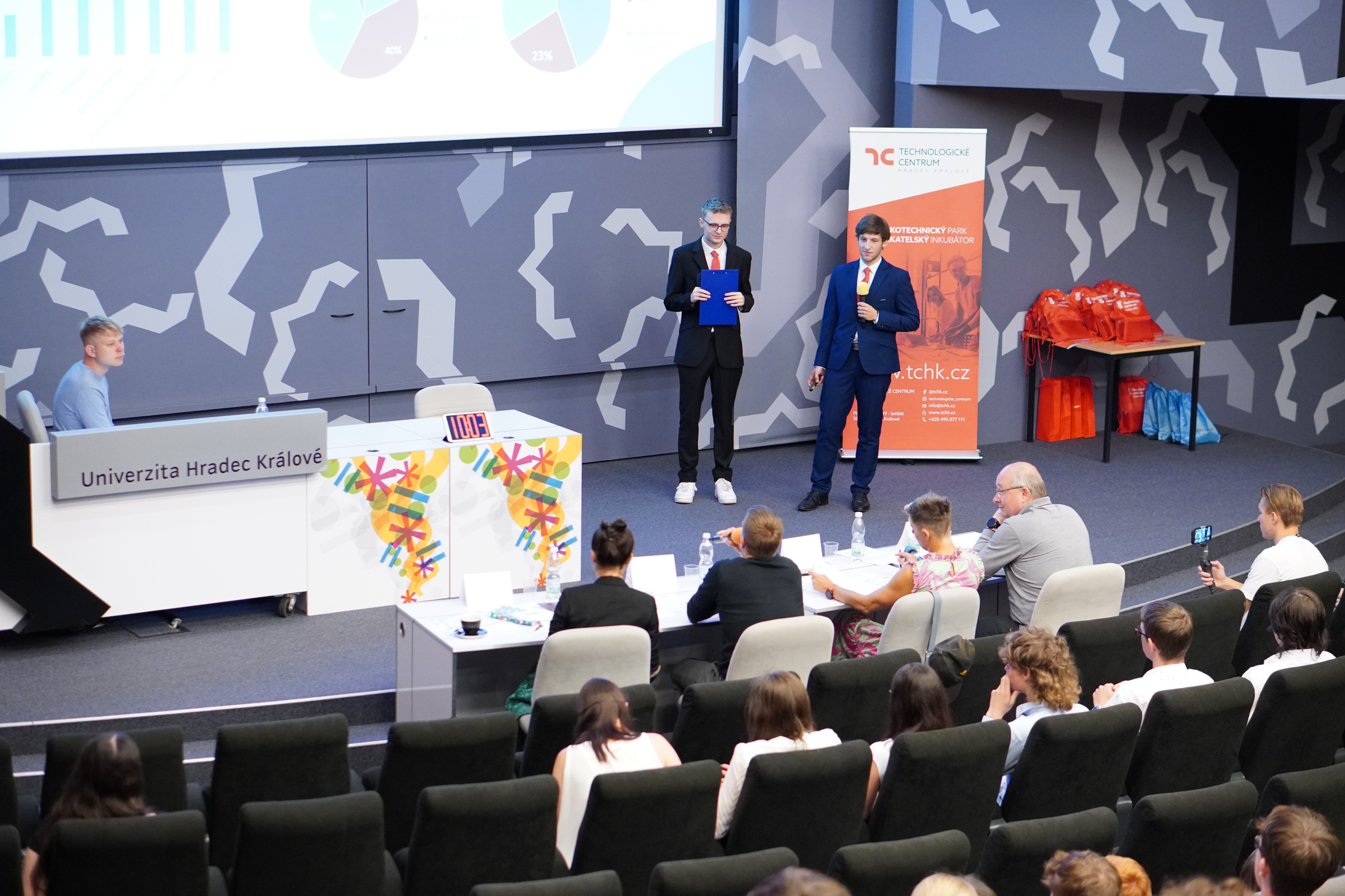 Finále soutěže Podnikání v praxi přineslo inspiraci i naději